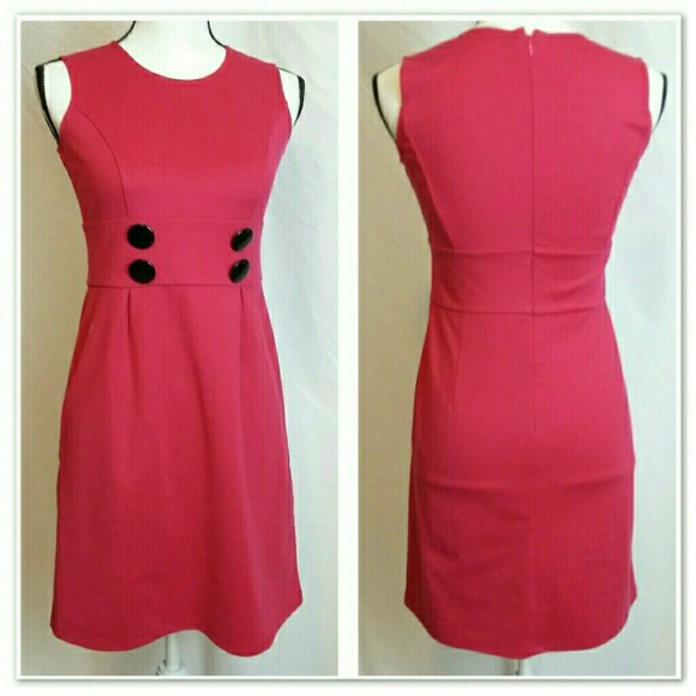 Chic Retro Button Accent Dress